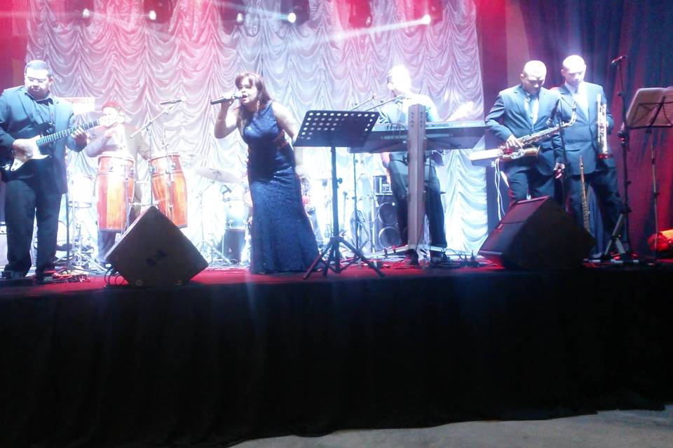 Elisângela e Junior Banda