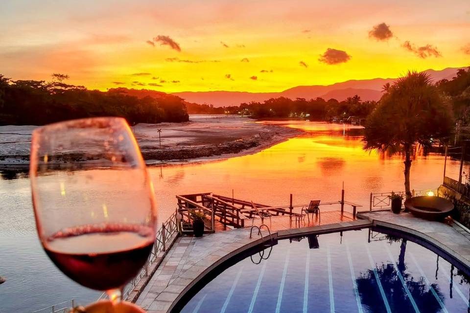 Um brinde ao por do sol