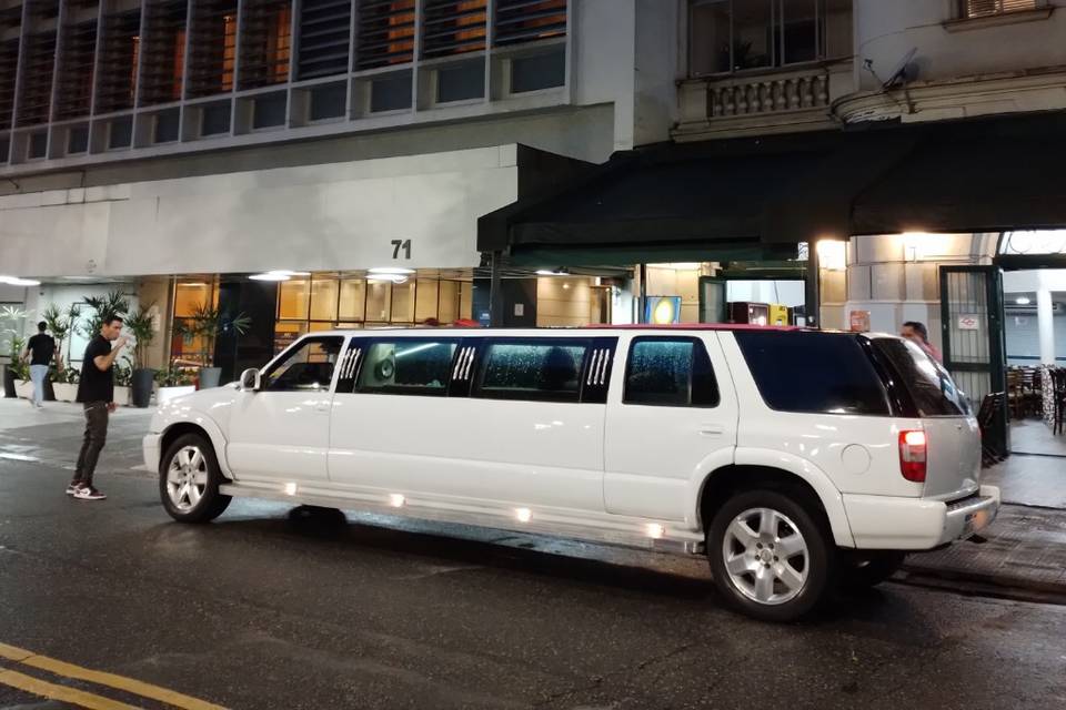 Limousine Rosa