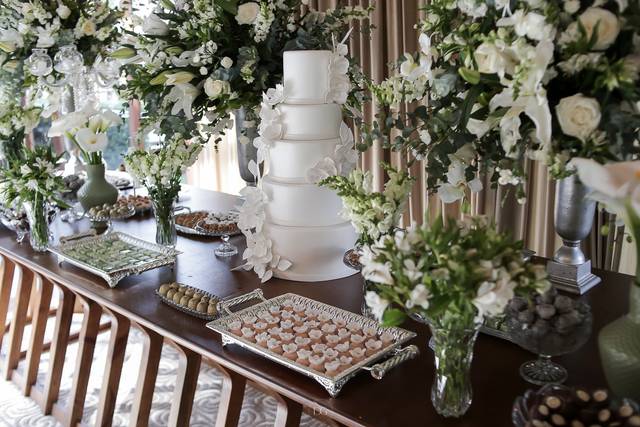 Amor em Caixa Doces Finos
