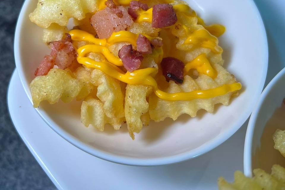 Batata com cheddar e bacon