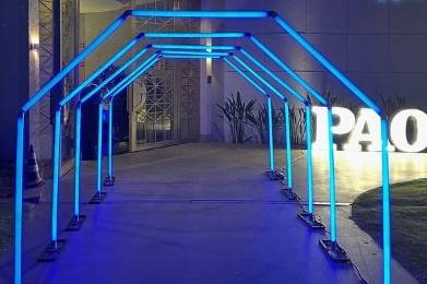 Túnel com arcos de led