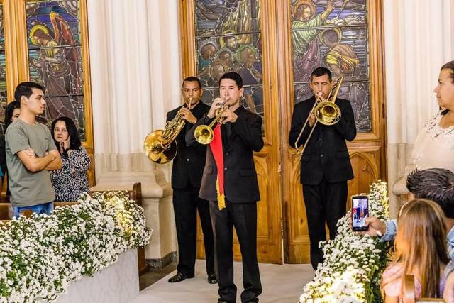 Trompa, triunfal e trombone