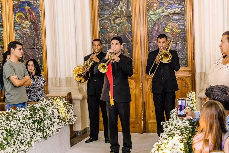 Trompa, triunfal e trombone