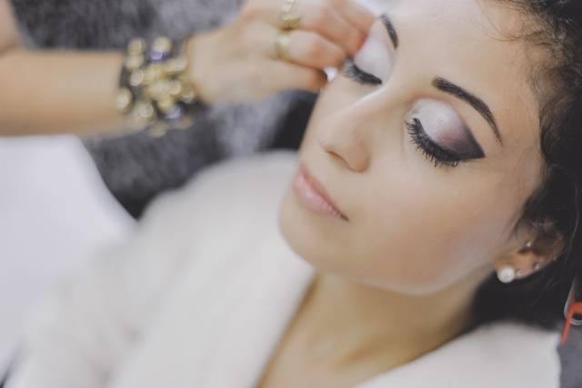 Make. Olho marcado