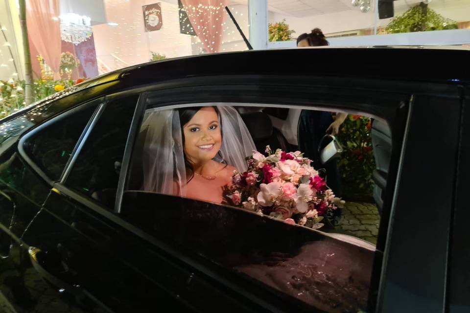 Noiva Vanessa no carro