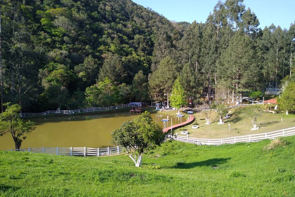 Lago na chácara