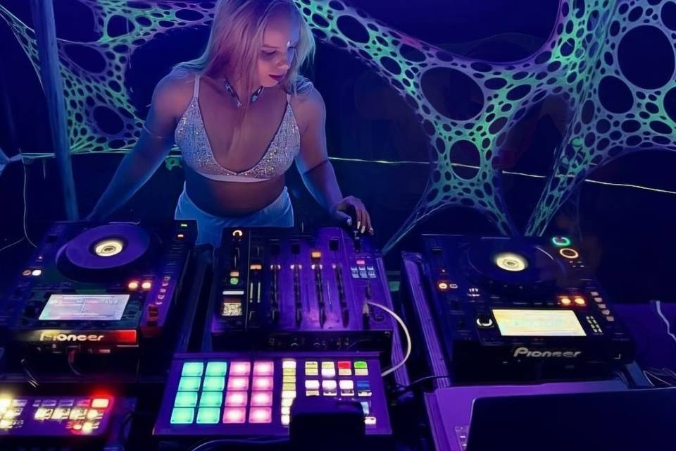 Dj Sonder Siren