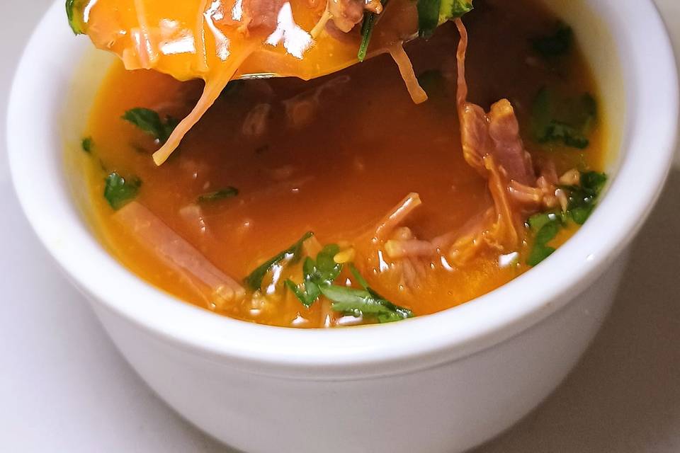 Caldo abóbora com carne seca