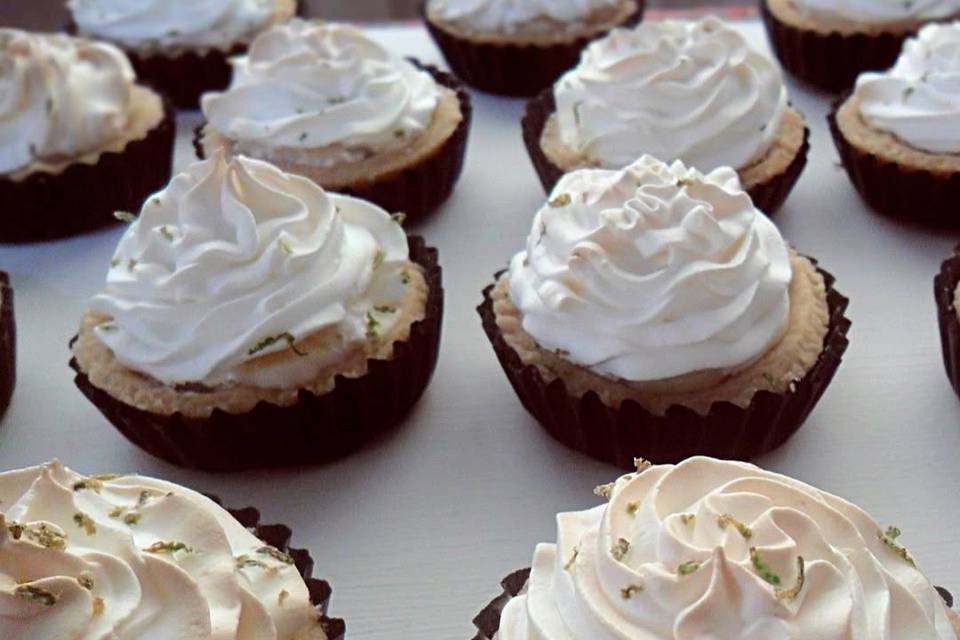 Tortinhas limão e merengue