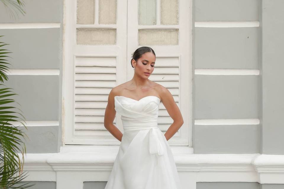 Vestido de noiva evasê em tule