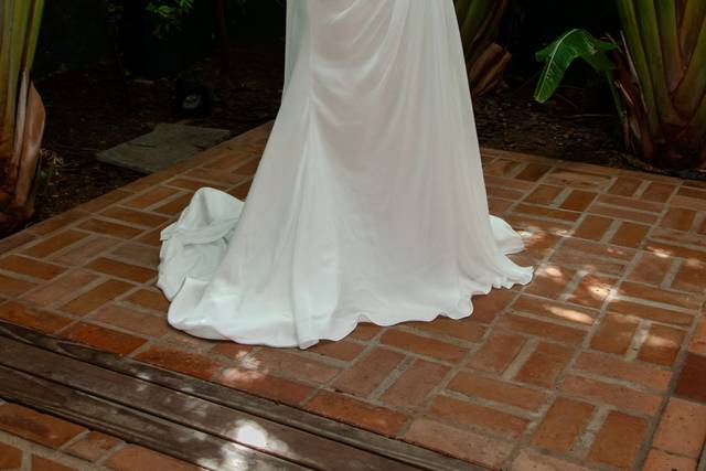 WHITE DRESS - COLEÇÃO 01