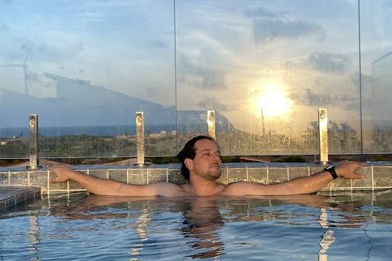 Piscina borda infinita