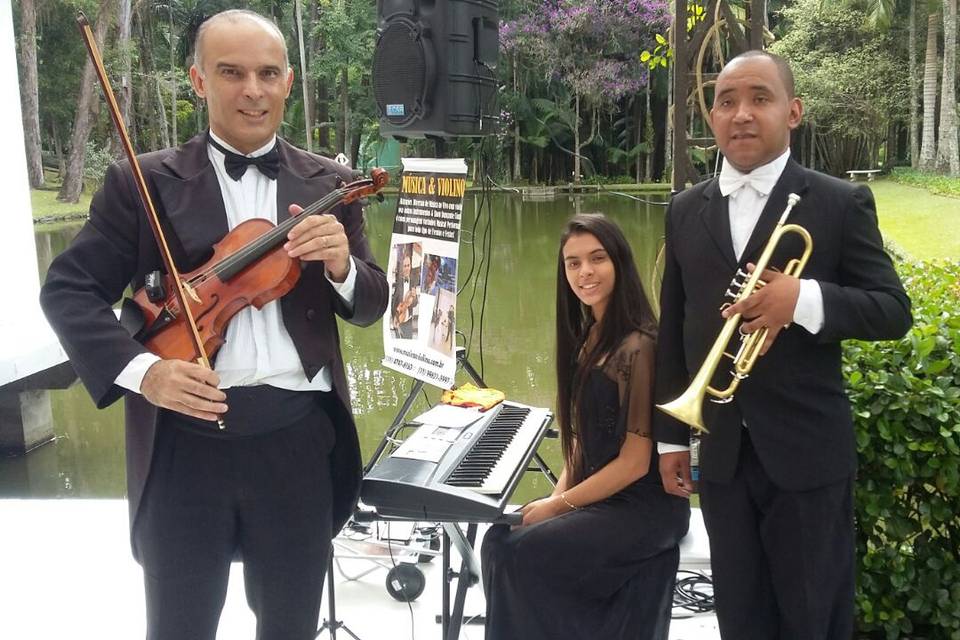 Trio Violino&Teclado&Clarim