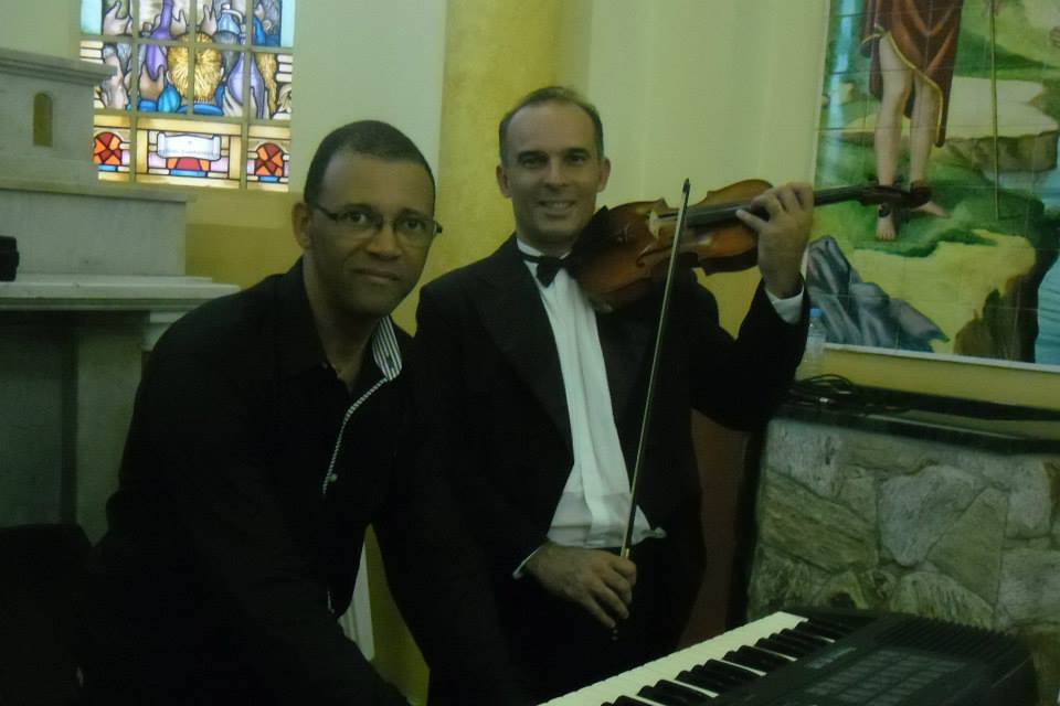 Violino&teclado&trompete