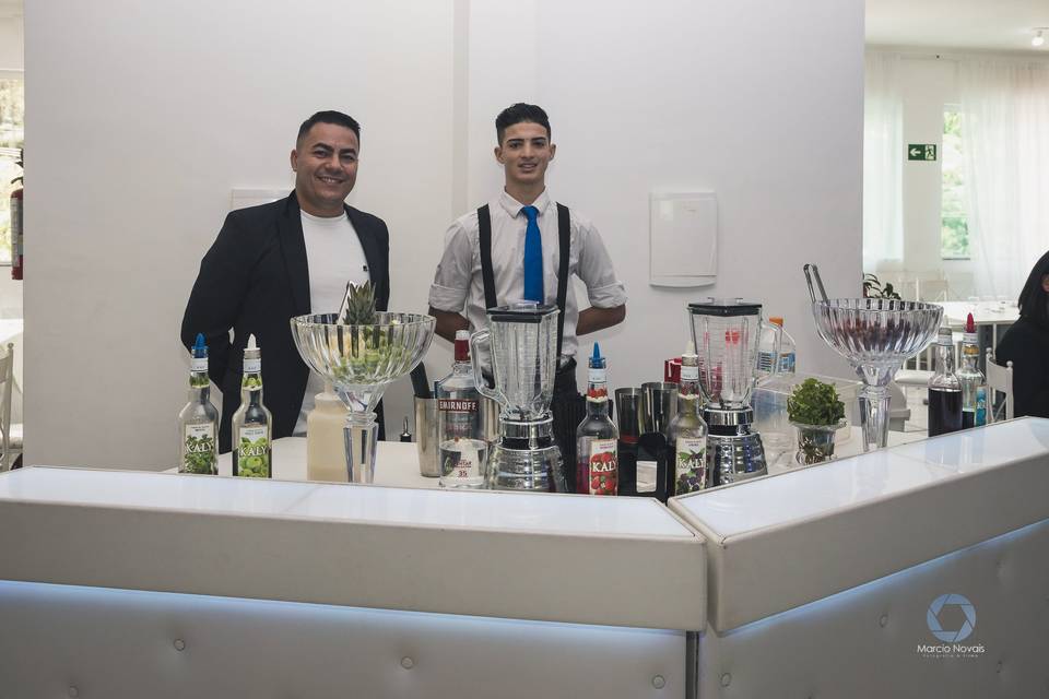 Atmosfera bar tender