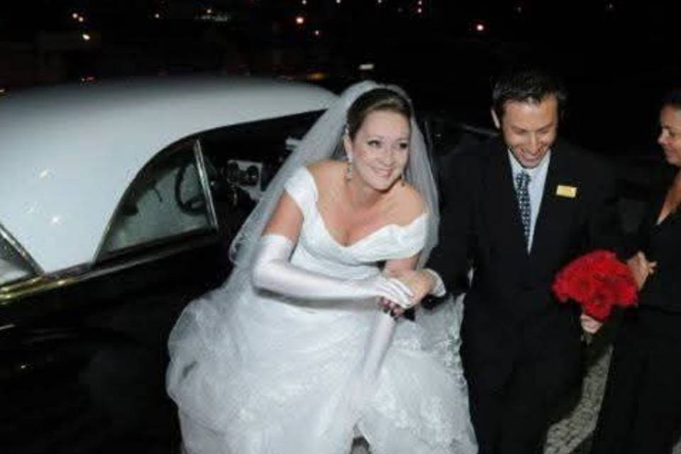 Auxiliando a noiva.