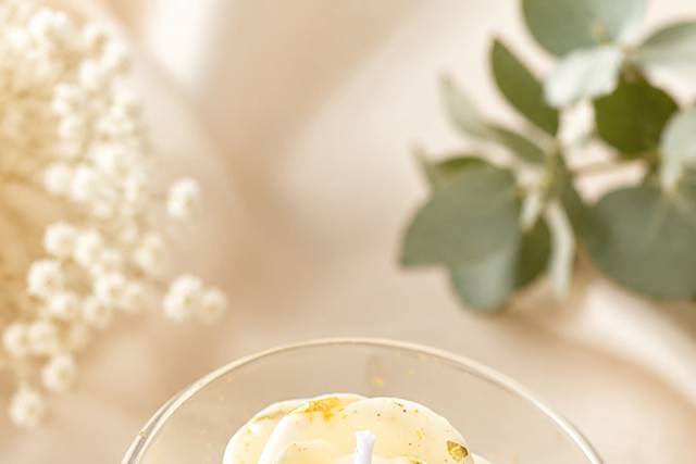 Vela aromática com detalhes
