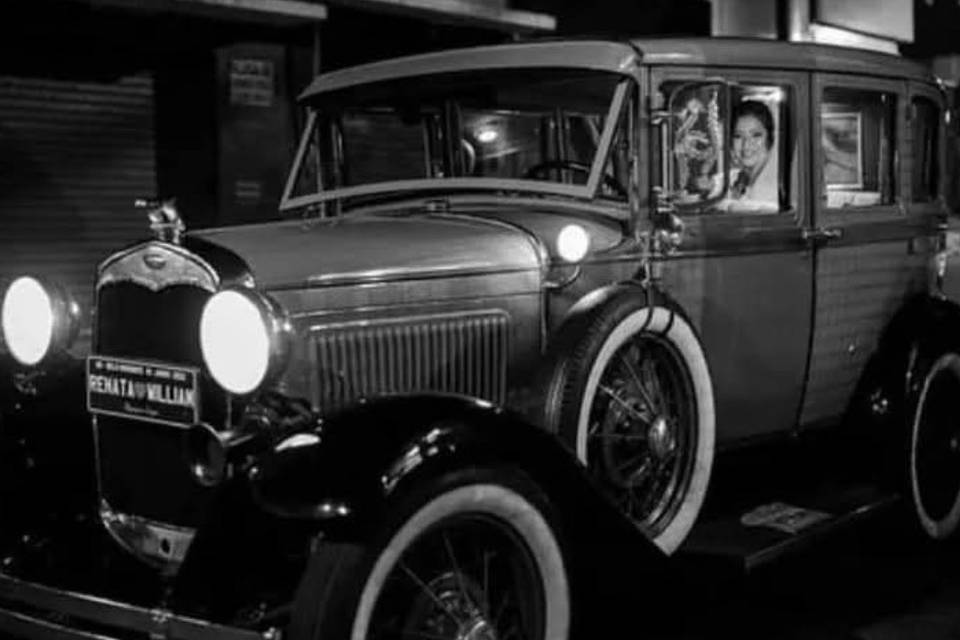 Ford town sedan