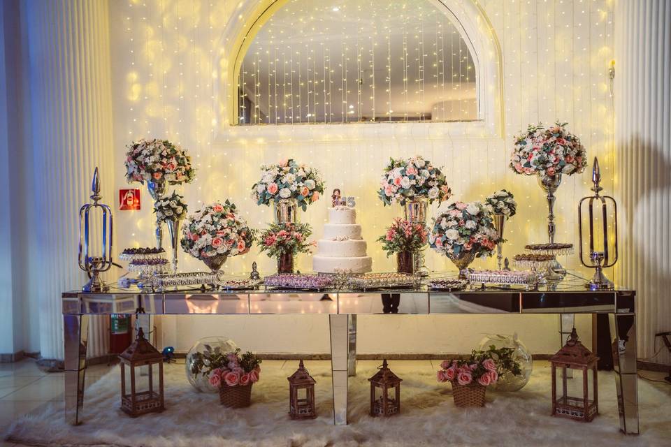 Incrível Mesa de Debutante