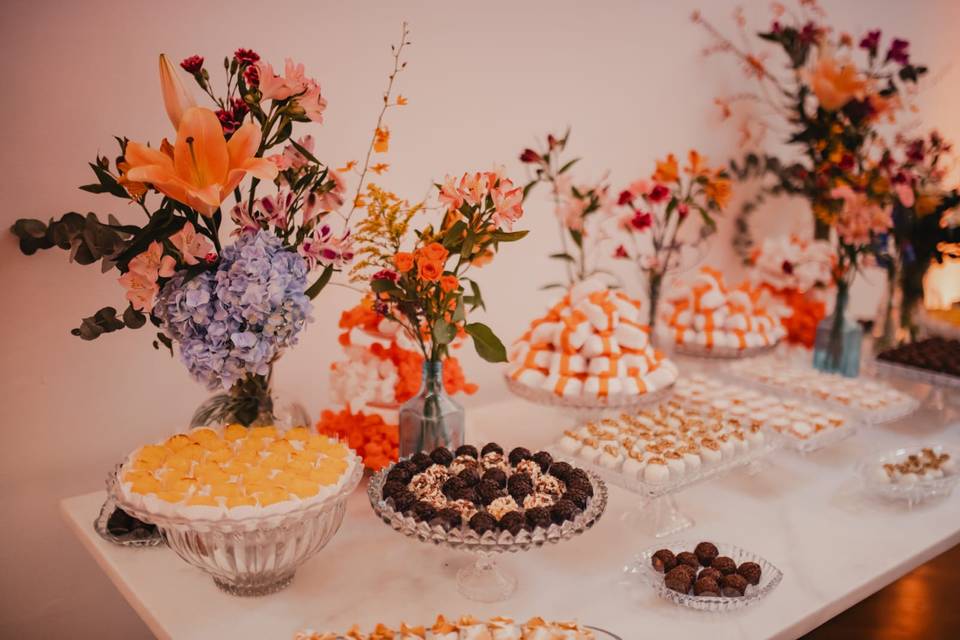 Alegria na forma de Doce Fino
