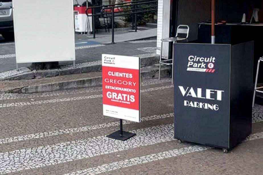 Valet Parking Gregory