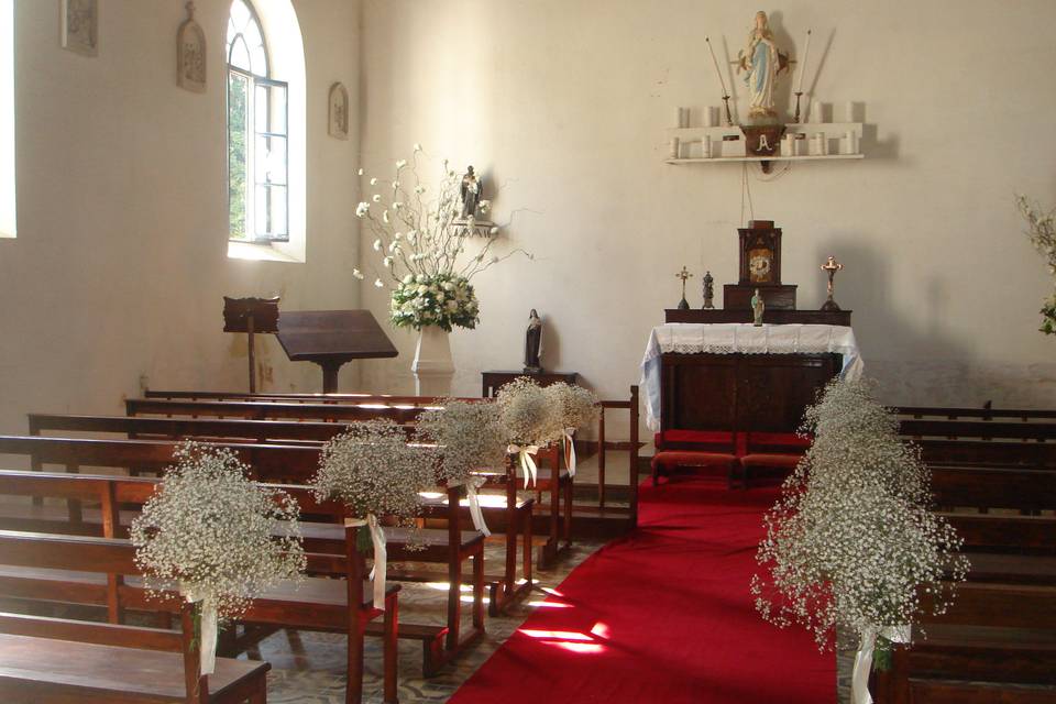 Casamento na capela da fazenda