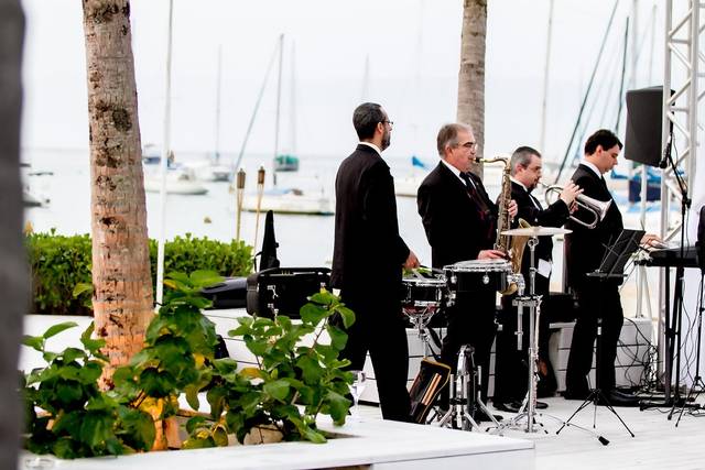 Conjunto Básico Sax