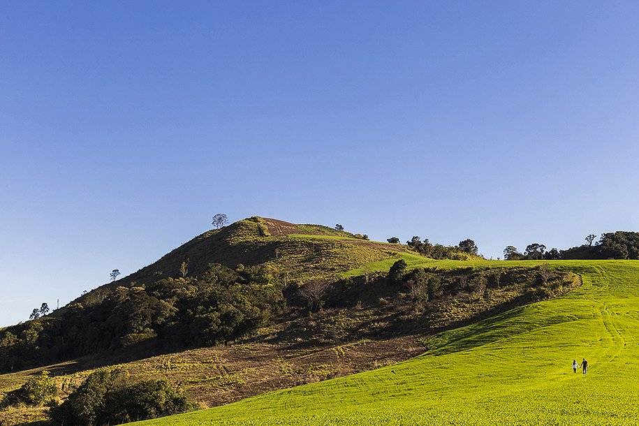 Ensaio de casal nas montanhas