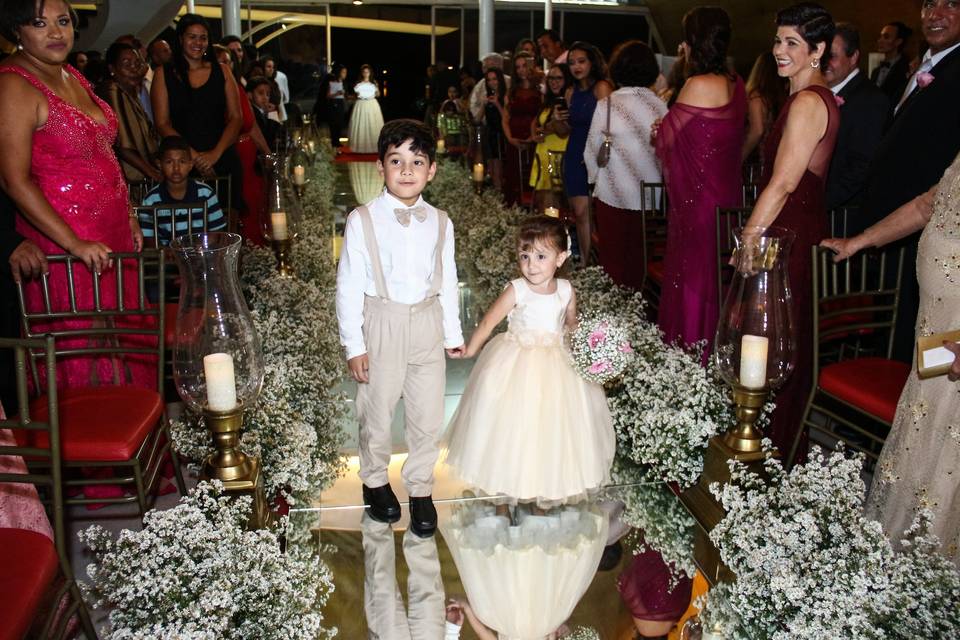 Damas e Pagens