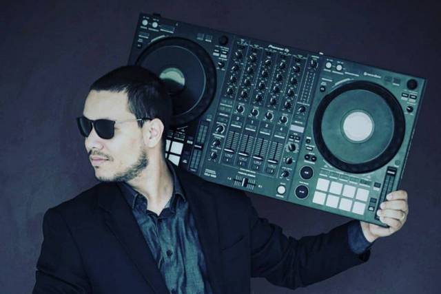 DJ Elvis Meiado