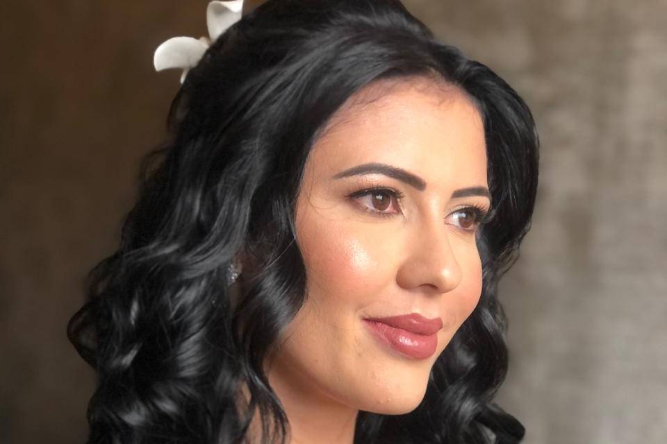 Penteado e maquiagem para noiva