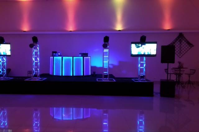 Torres com 2 monitores