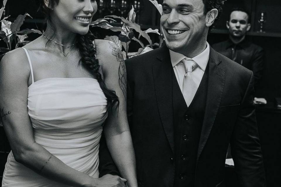 K & E