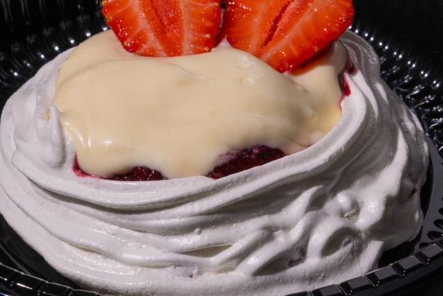 Mini Pavlova