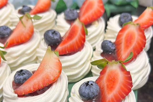 Mini Pavlova