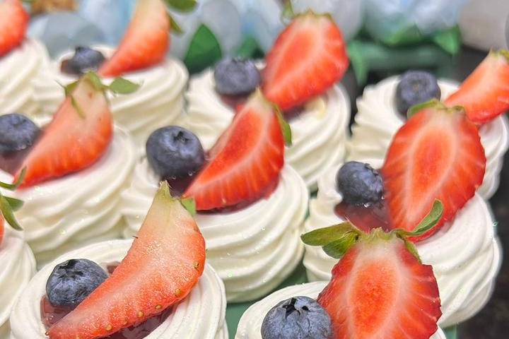 Mini Pavlova