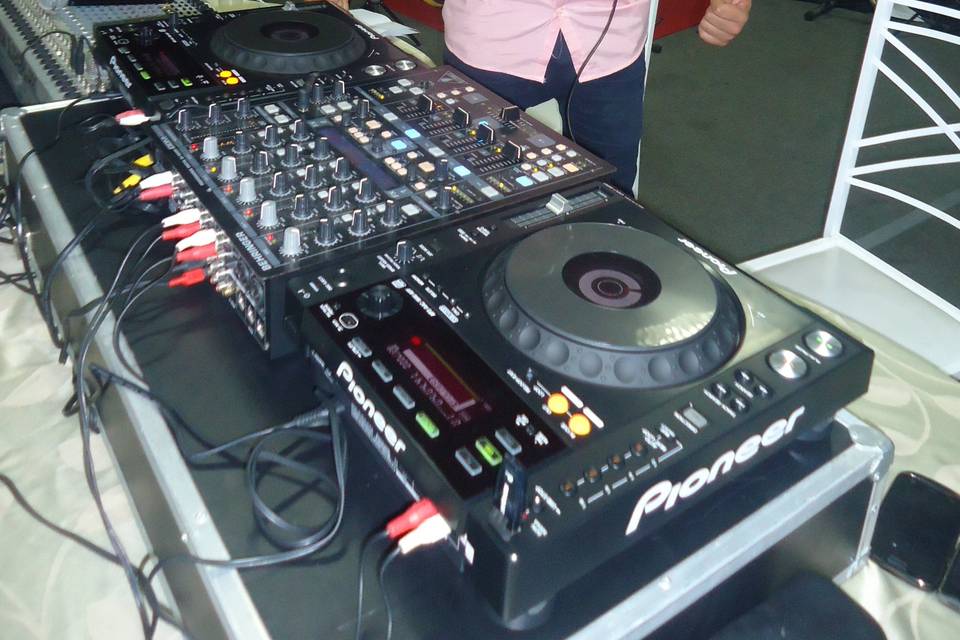 Dj cassio da alfa produções