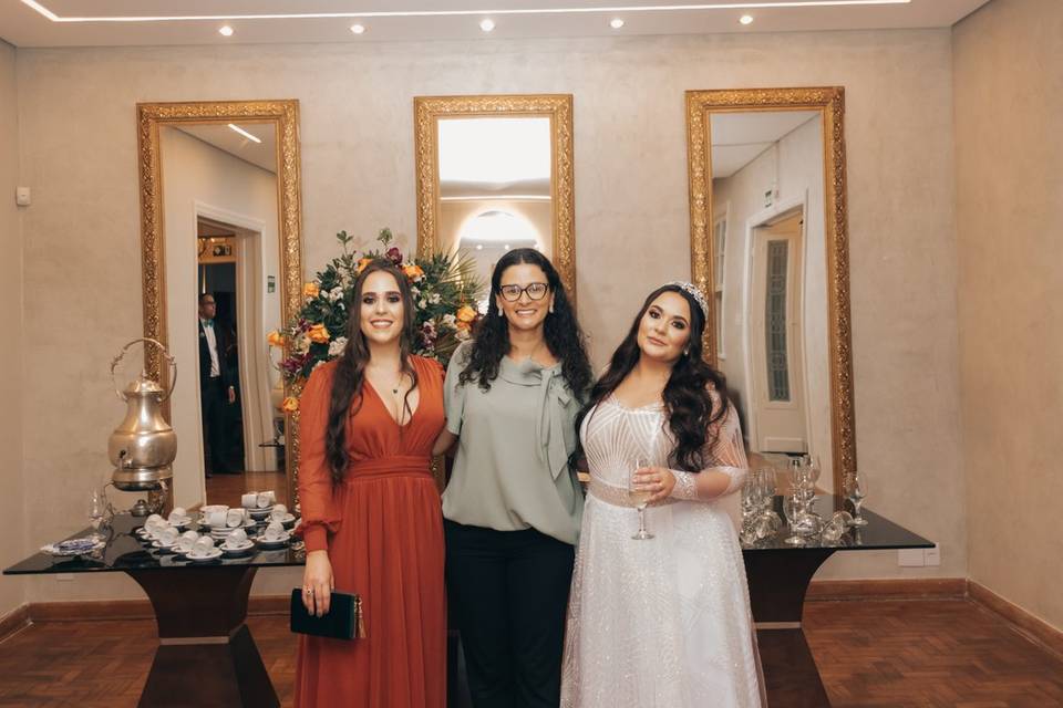 Duas noivas, duas irmãs lindas