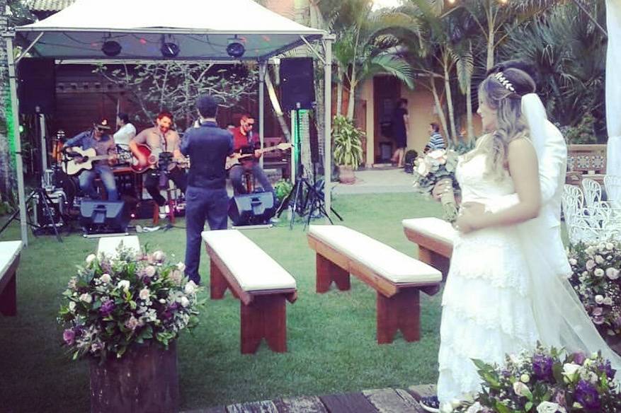 Luau Acústico Wedding