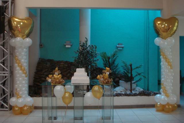 Colunas Balões Dourados