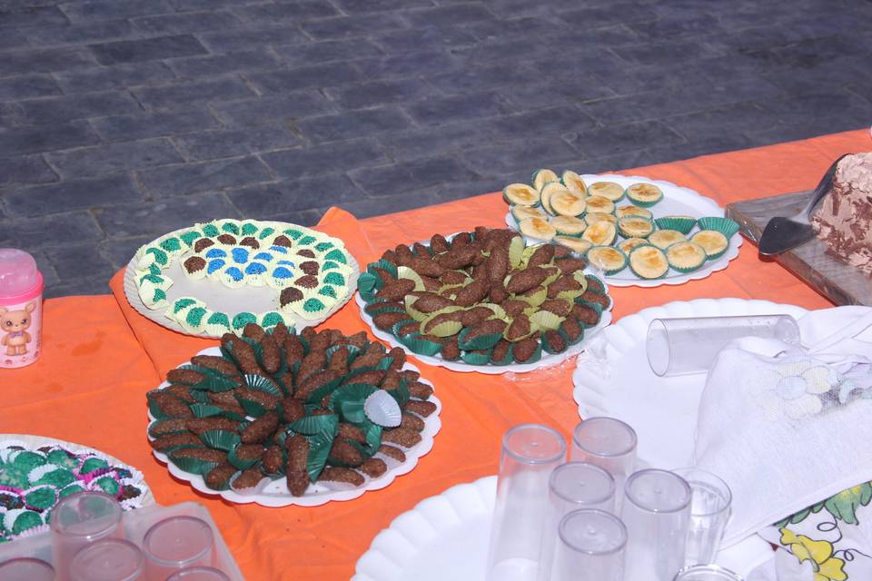 Mesa em evento de aniversário