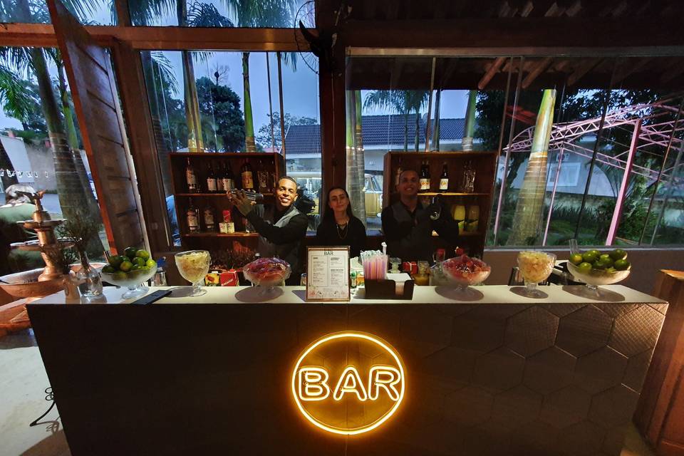 Bar com luminoso