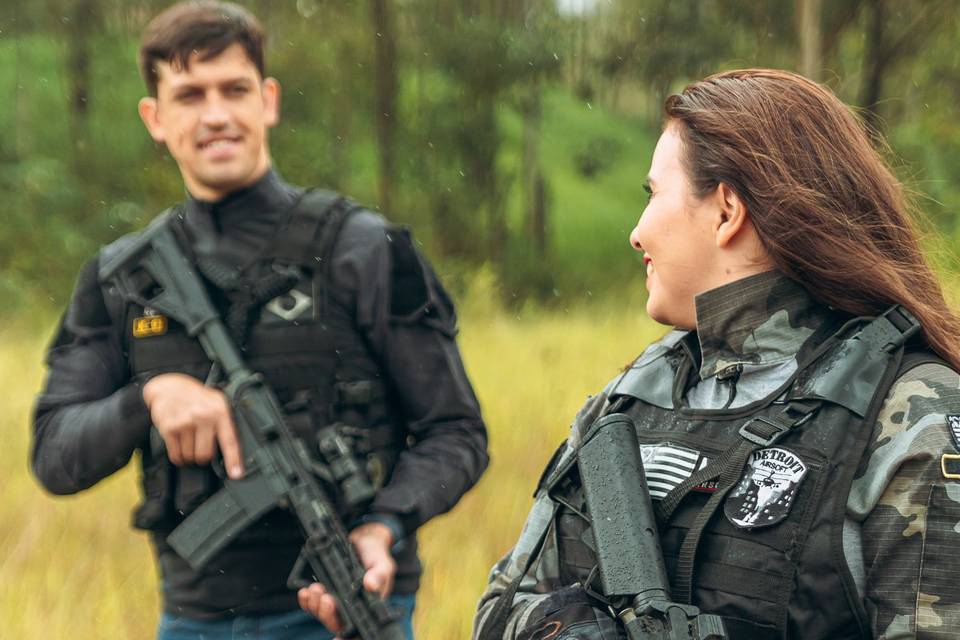 Se conheceram no Airsoft