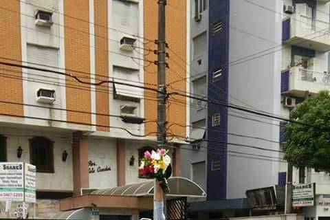 Noiva chegando na igreja