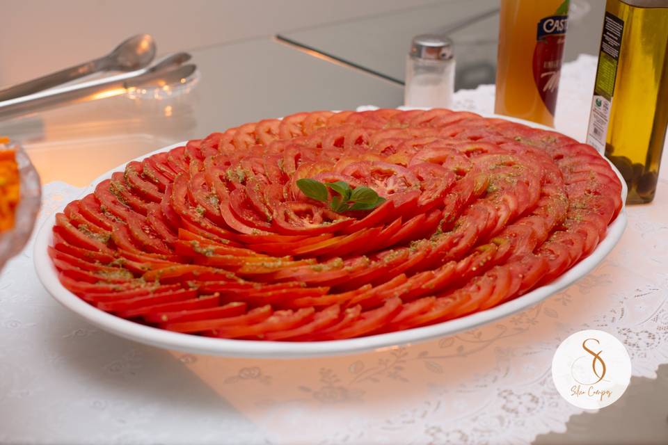 Tomate ao pesto