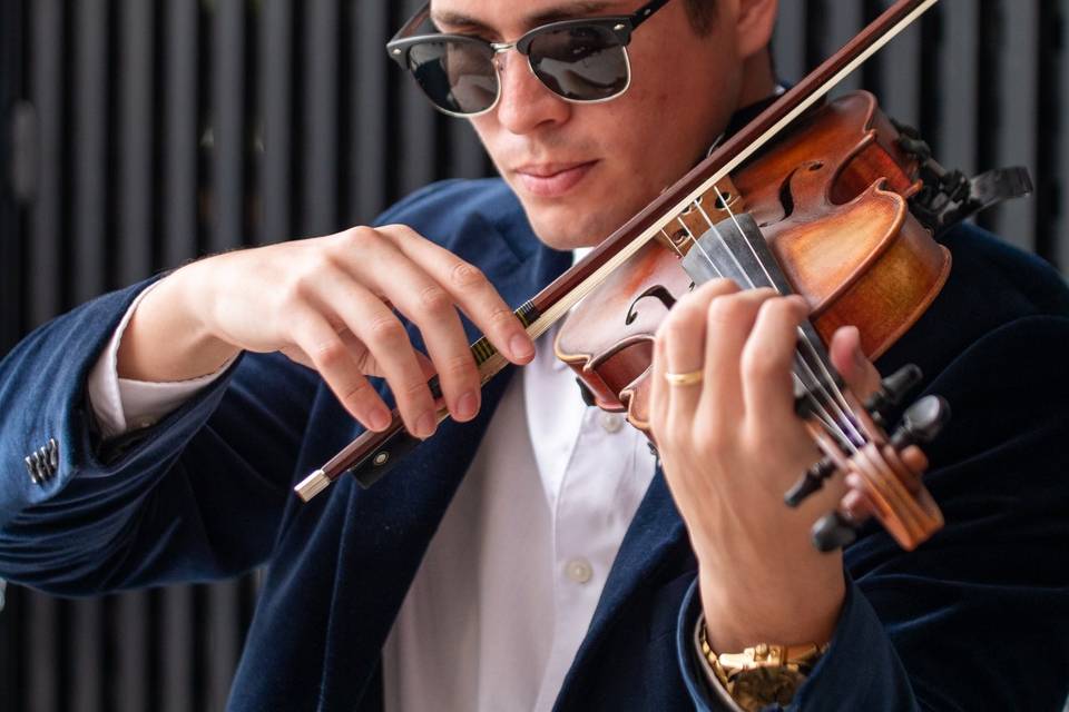 🎻