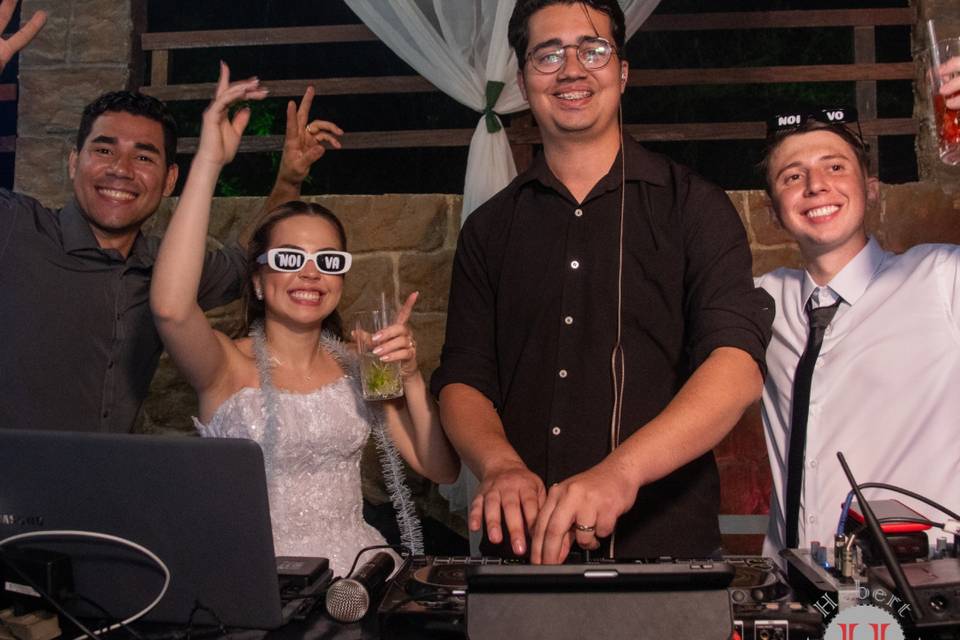 DJ e Iluminação