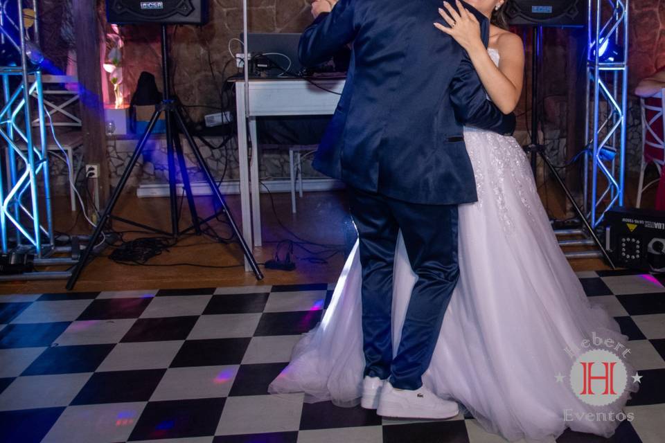 DJ e Iluminação