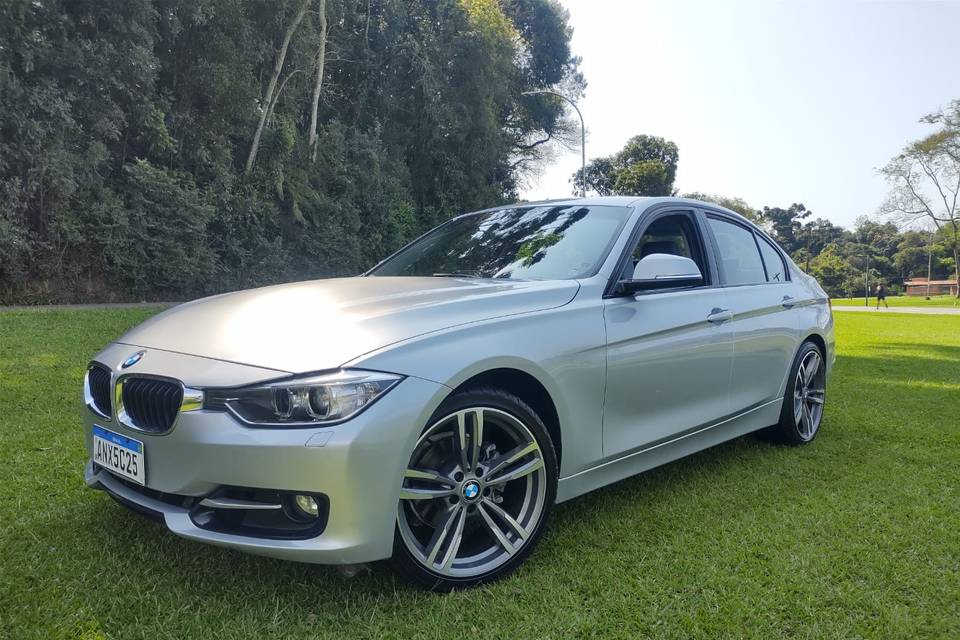 BMW 320I